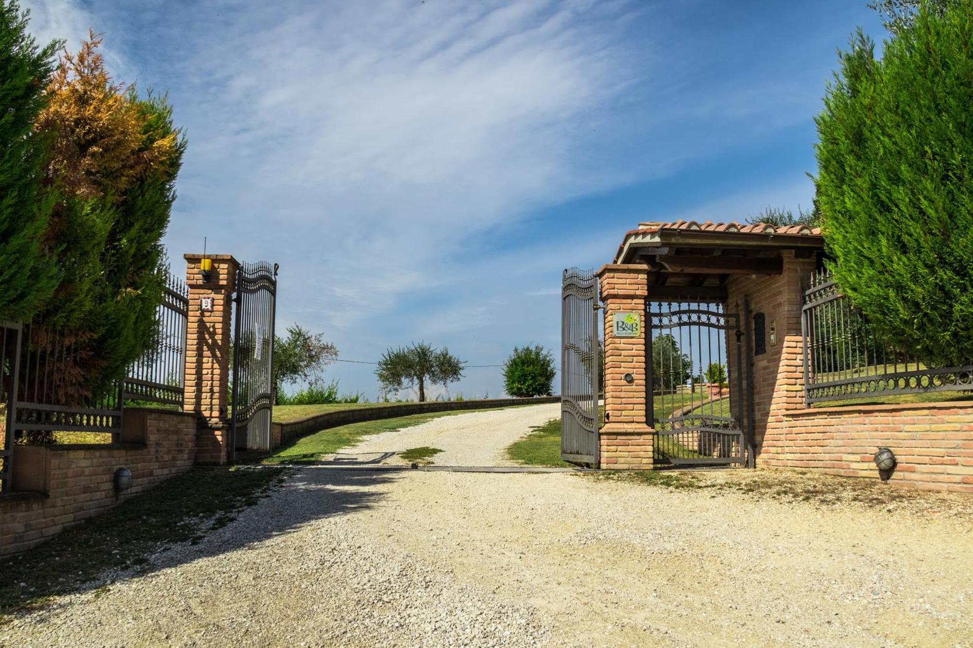 B&B Dell'Aviatore San Liberato Exterior photo
